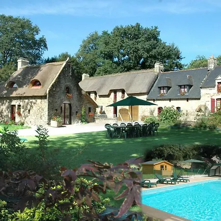 Les Chaumieres De Kerhouiden