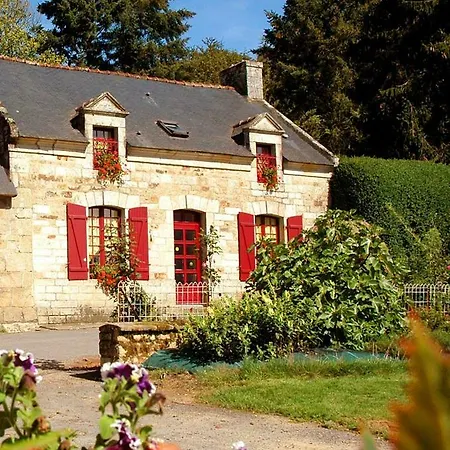 Les Chaumieres De Kerhouiden